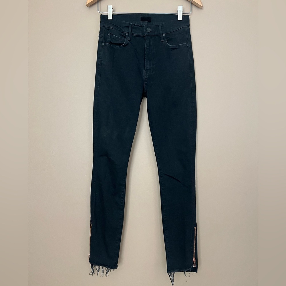 {MOTHER} The Stunner Double Zip Ankle Step Fray Jeans in Not Guilty Black - 25